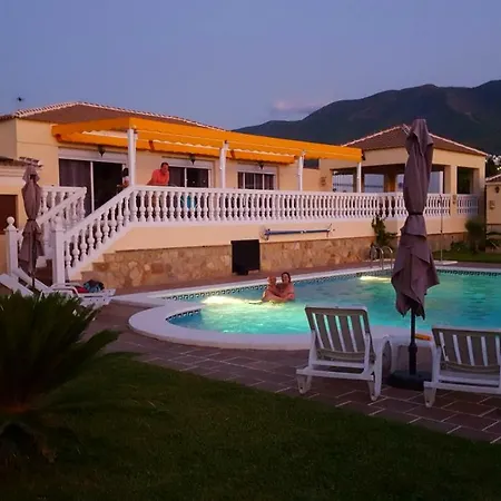 Casa Oliva 2* Альхаурин-эль-Гранде